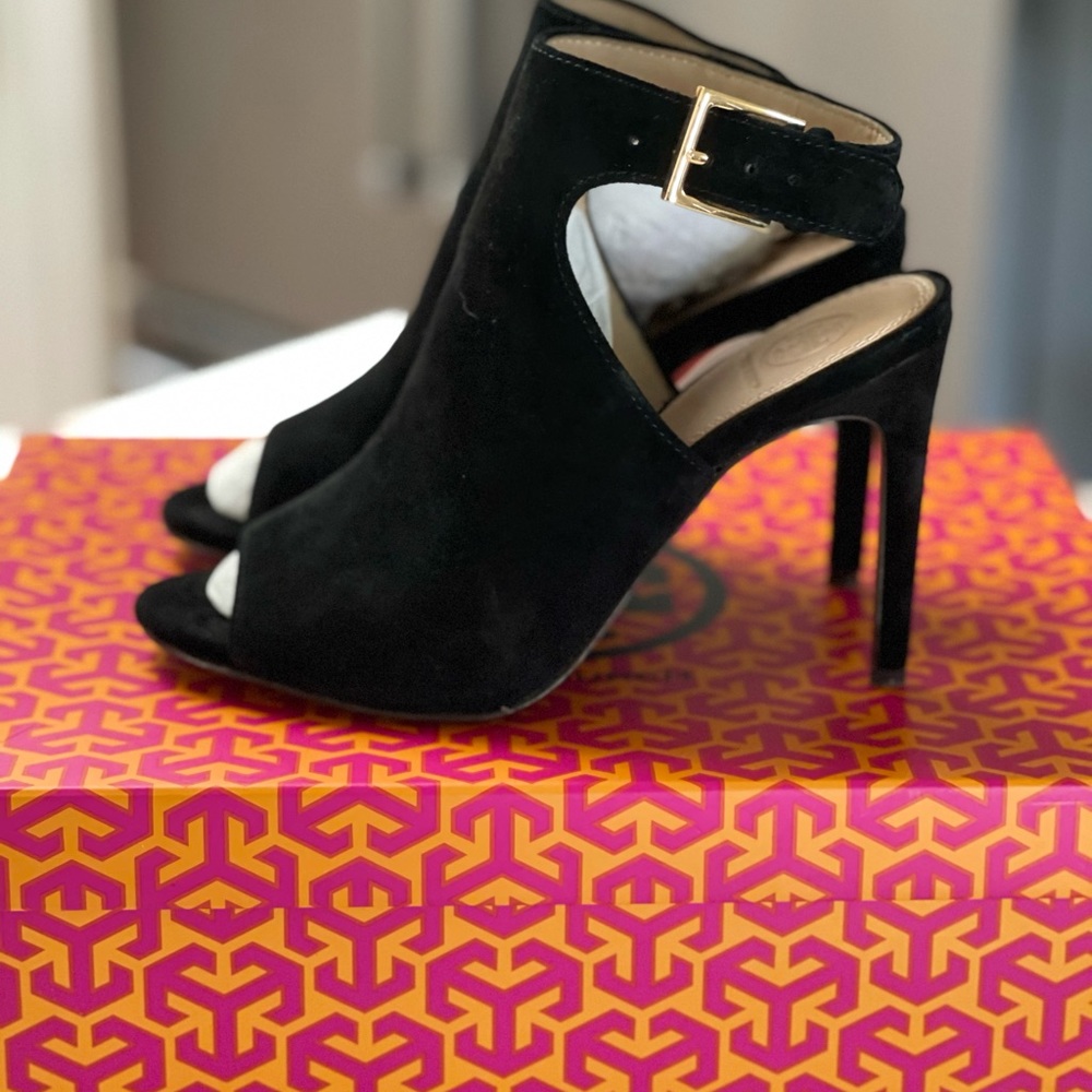 Tory Burch Deep Split Suede Sandal - image 2